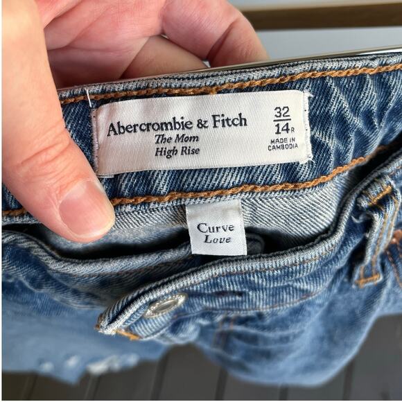 Abercrombie & Fitch Curve Love The Mom High Rise Jeans Blue size 32 14R $99 NWT - Picture 4 of 10